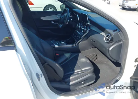 2018 Mercedes-Benz C 300 из США, поврежденный, VIN 55SWF4JBXJU276770